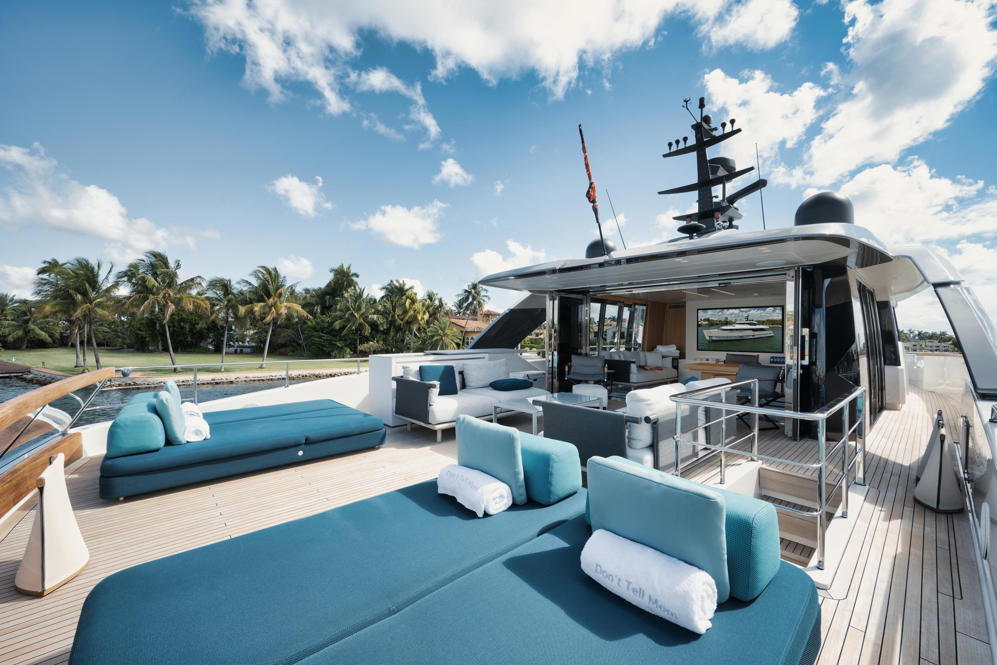 Slide: The Image of 2021-San-Lorenzo-SD96-MarineMax-Naples - 8
