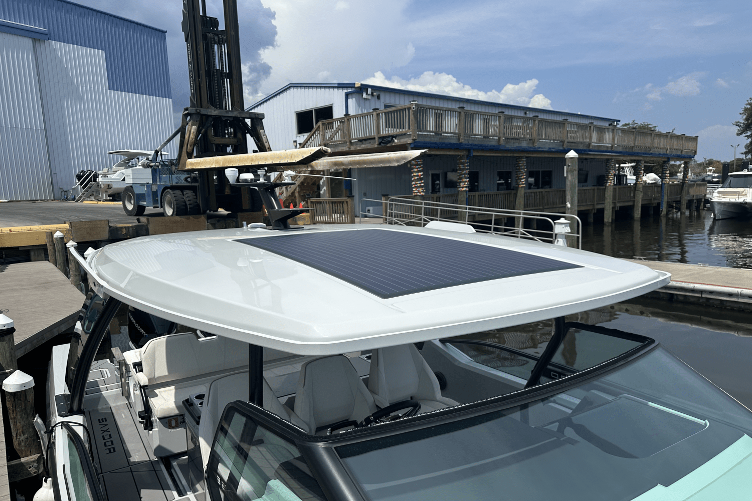 Slide: The Image of Saxdor 320 GTO 2024 - 17