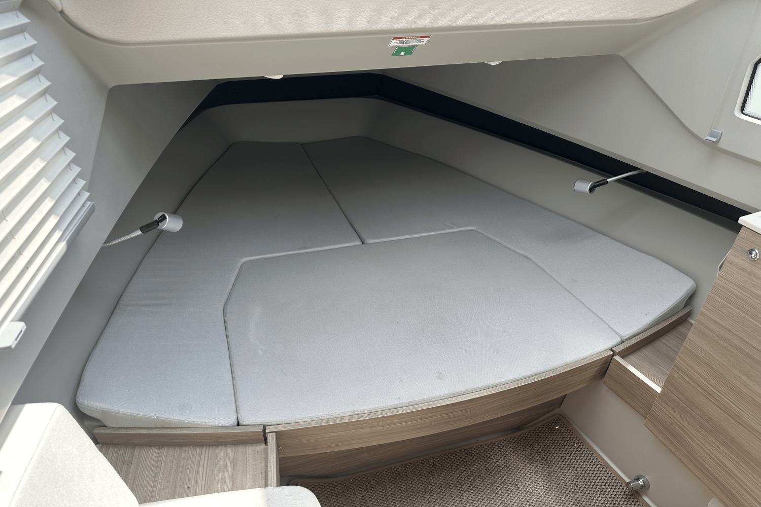 Slide: The Image of Saxdor 320 GTO 2024 - 34