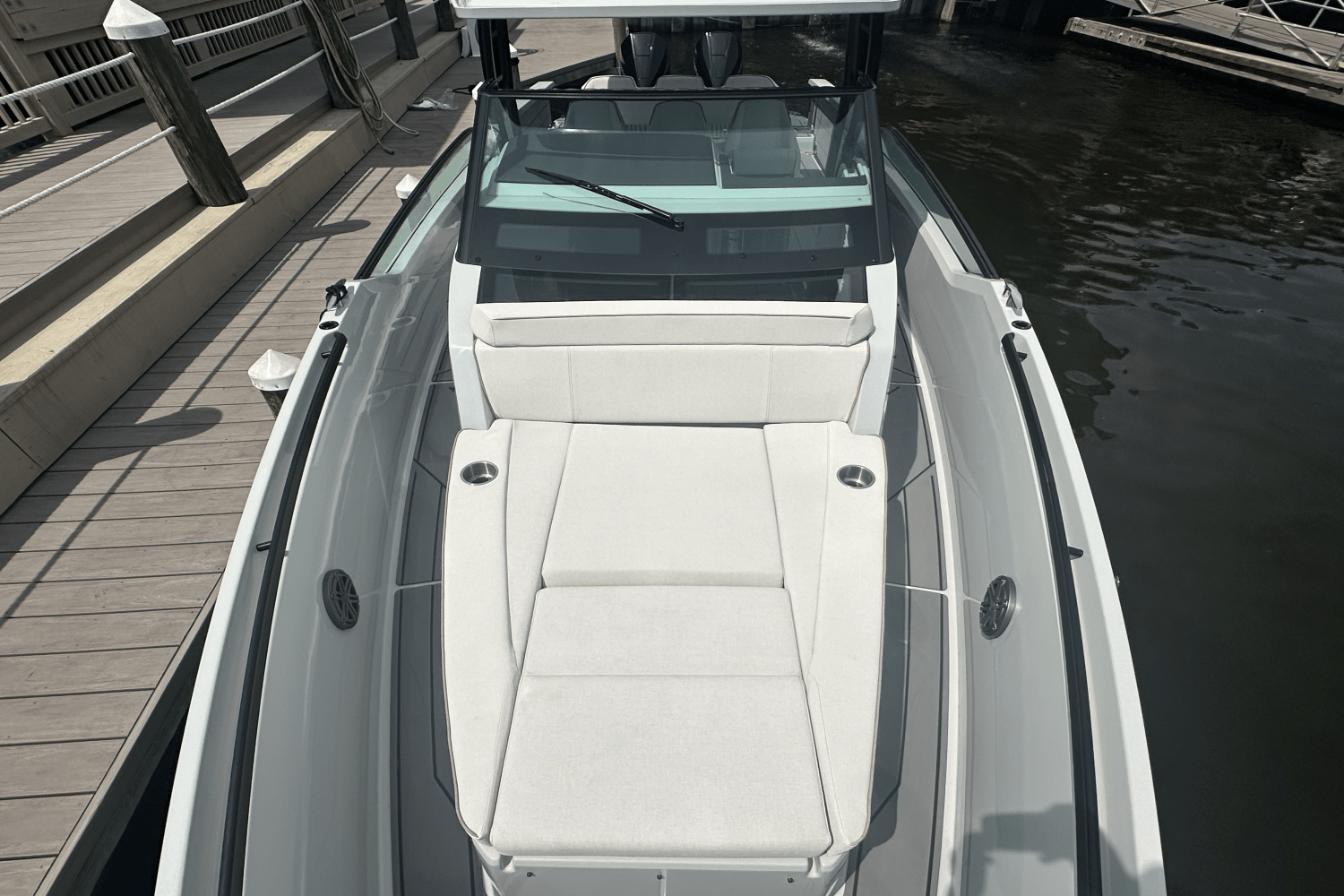 Slide: The Image of Saxdor 320 GTO 2024 - 42