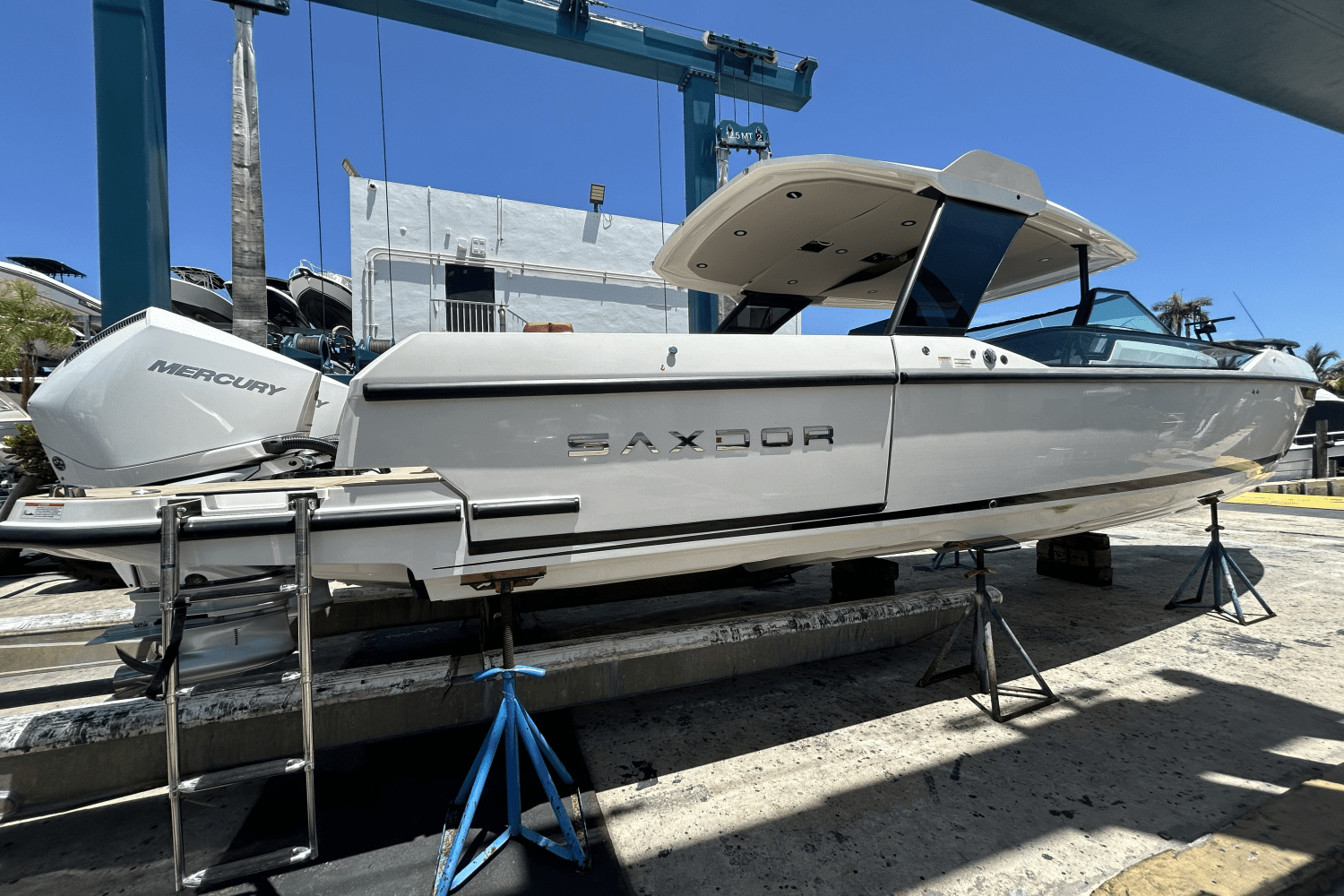 Slide: The Image of Saxdor 320 GTO 2025 - 0