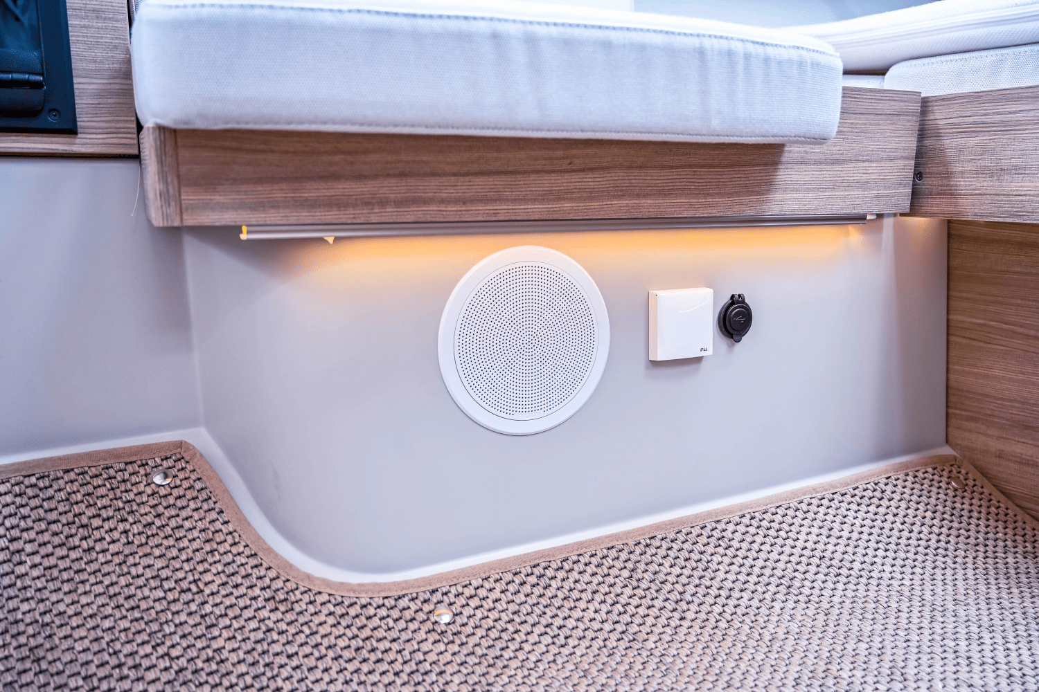 Slide: The Image of Saxdor 320 GTO 2025 - 118