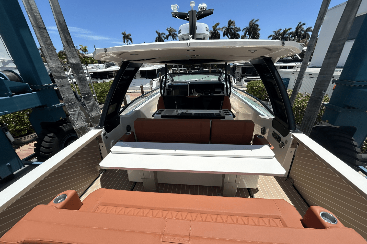 Slide: The Image of Saxdor 320 GTO 2025 - 12