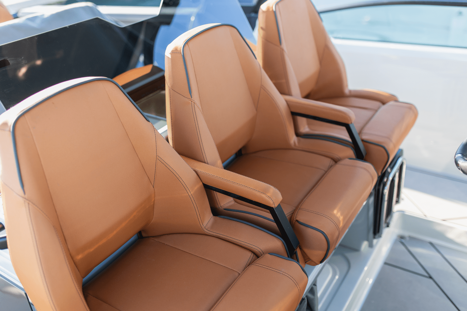 Slide: The Image of Saxdor 320 GTO 2025 - 132