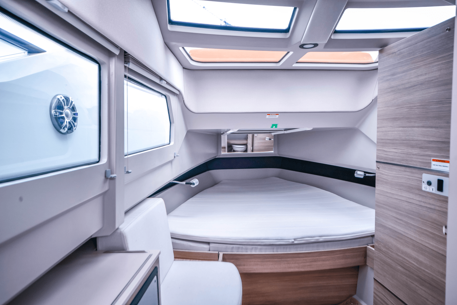 Slide: The Image of Saxdor 320 GTO 2025 - 14