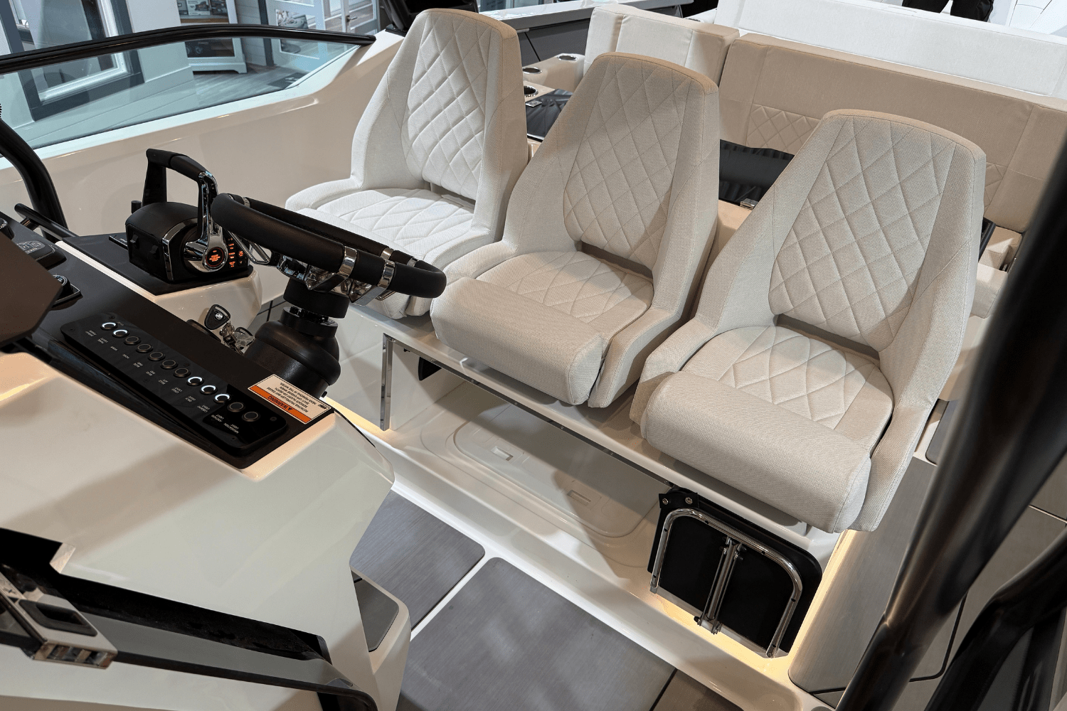 Slide: The Image of Saxdor 320 GTO 2025 - 22