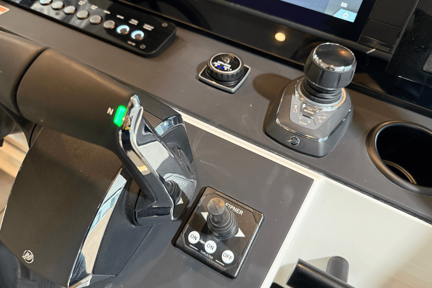 Slide: The Image of Saxdor 320 GTO 2025 - 27