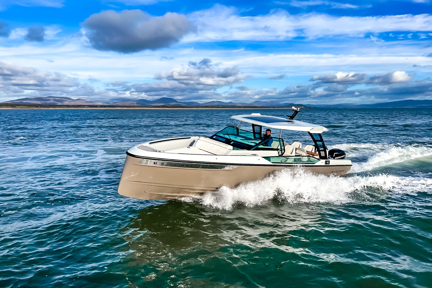 Slide: The Image of Saxdor 320 GTO 2025 - 27