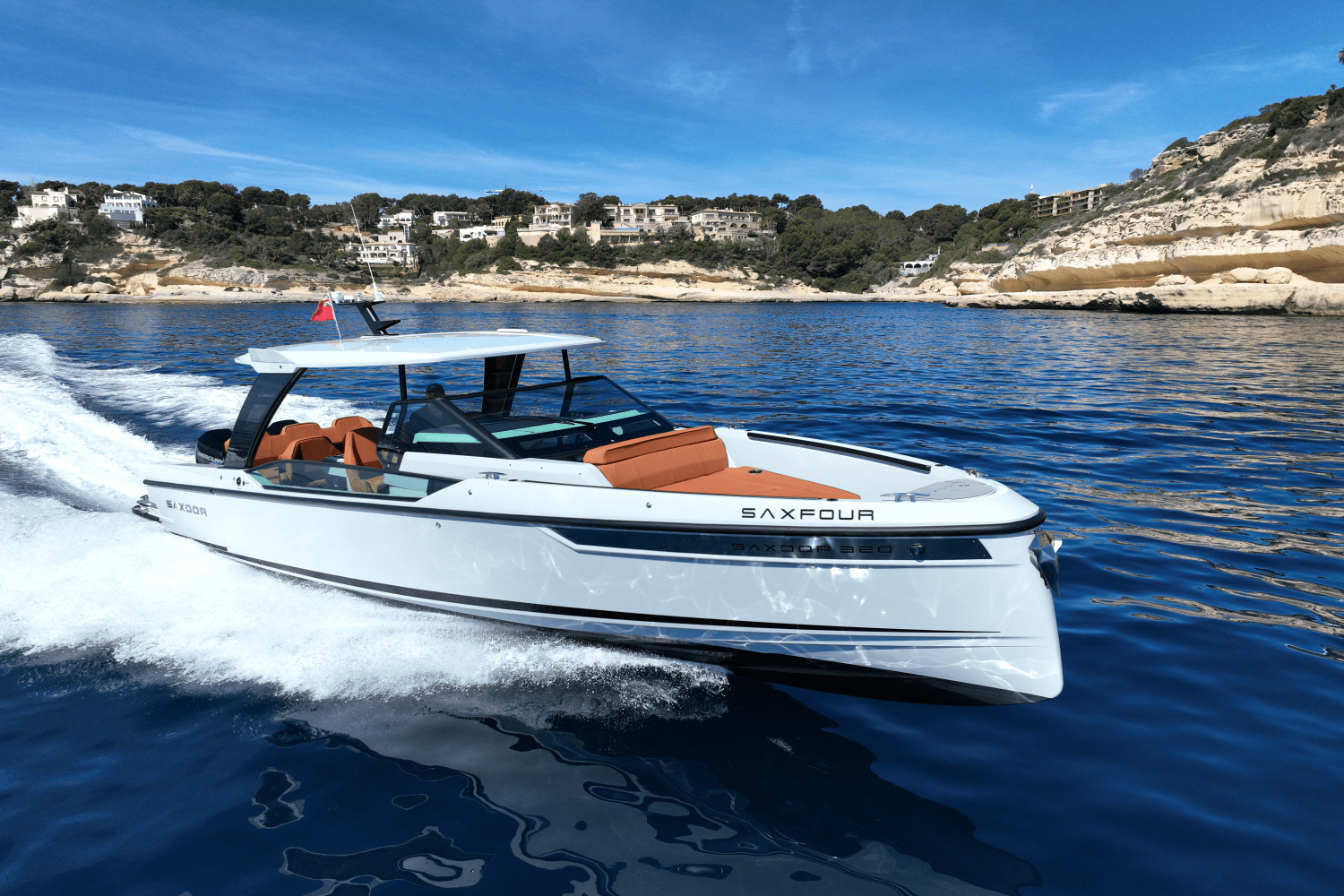 Slide: The Image of Saxdor 320 GTO 2025 - 33