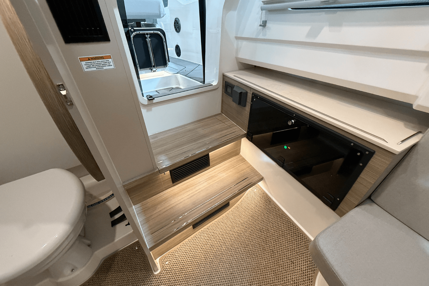 Slide: The Image of Saxdor 320 GTO 2025 - 34