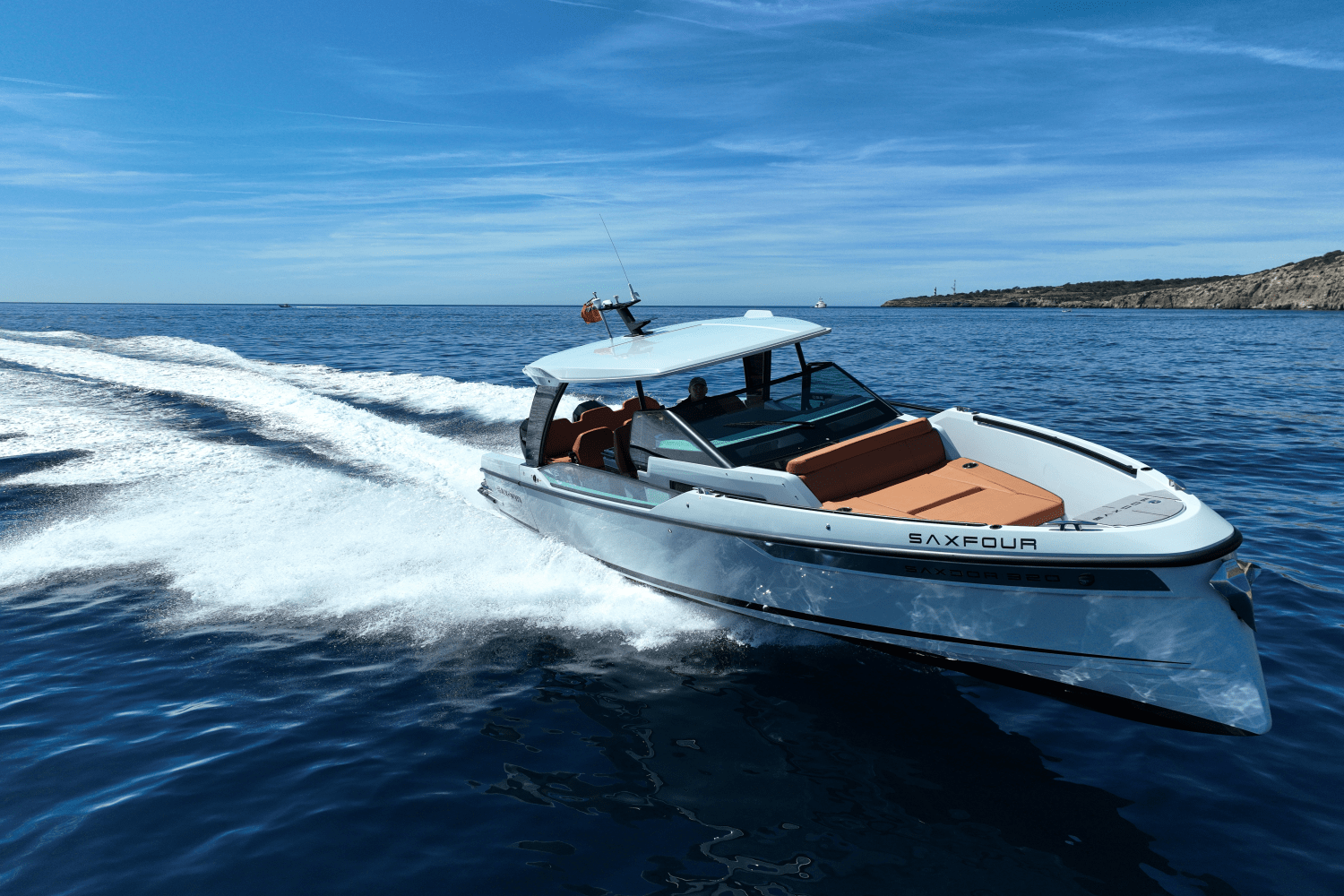 Slide: The Image of Saxdor 320 GTO 2025 - 38