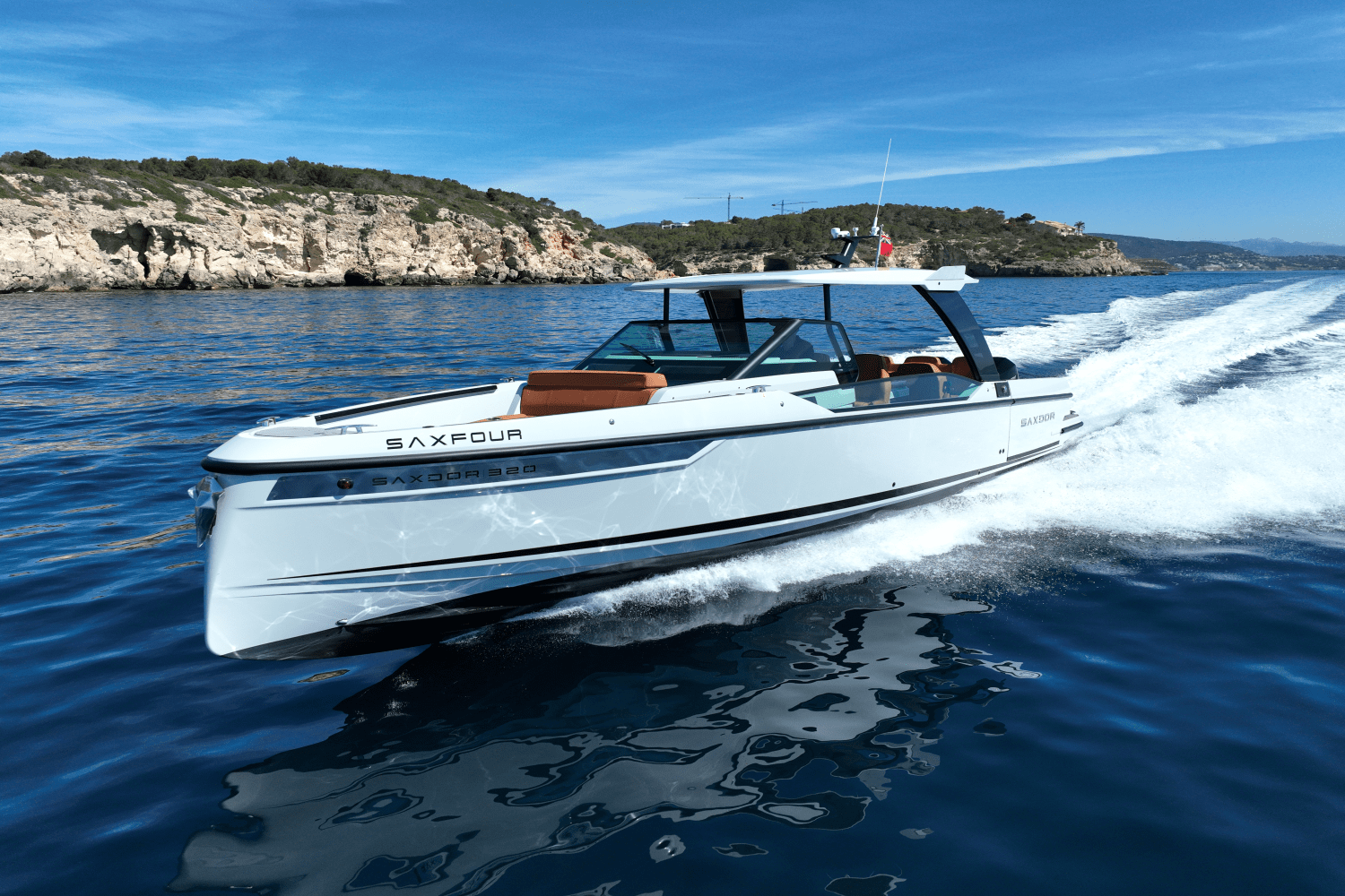 Slide: The Image of Saxdor 320 GTO 2025 - 40