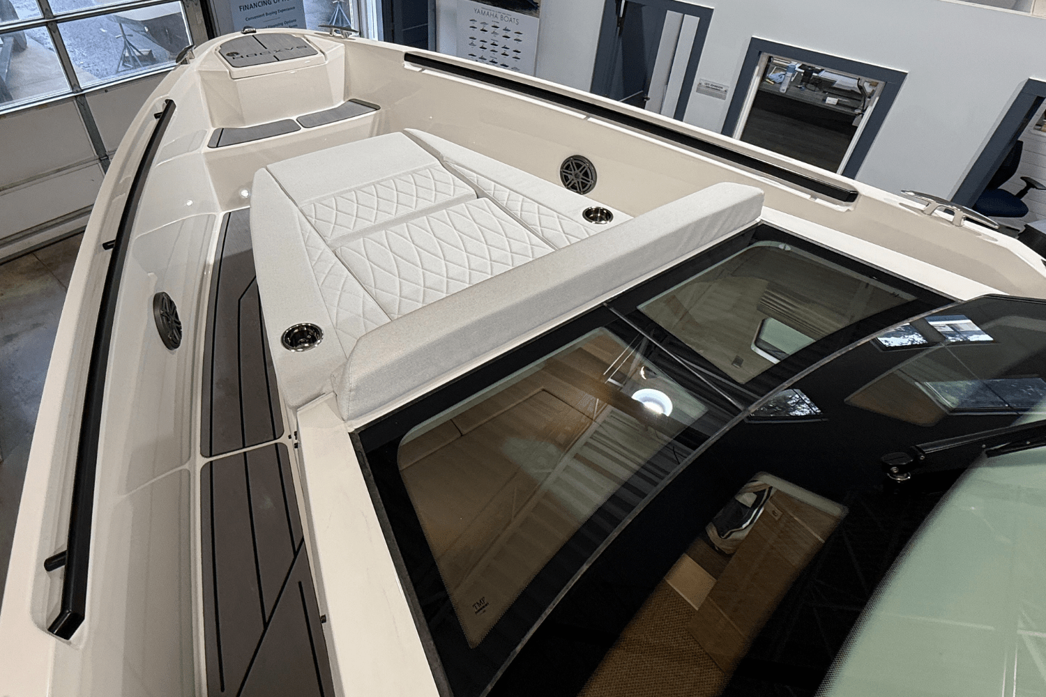 Slide: The Image of Saxdor 320 GTO 2025 - 41