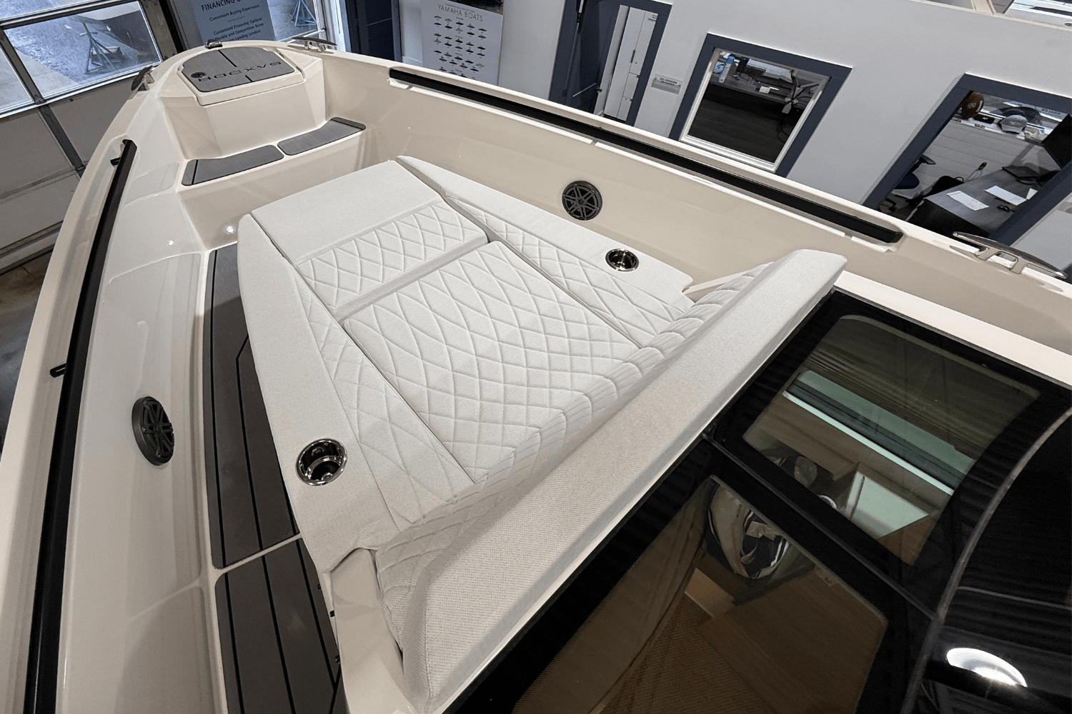 Slide: The Image of Saxdor 320 GTO 2025 - 42