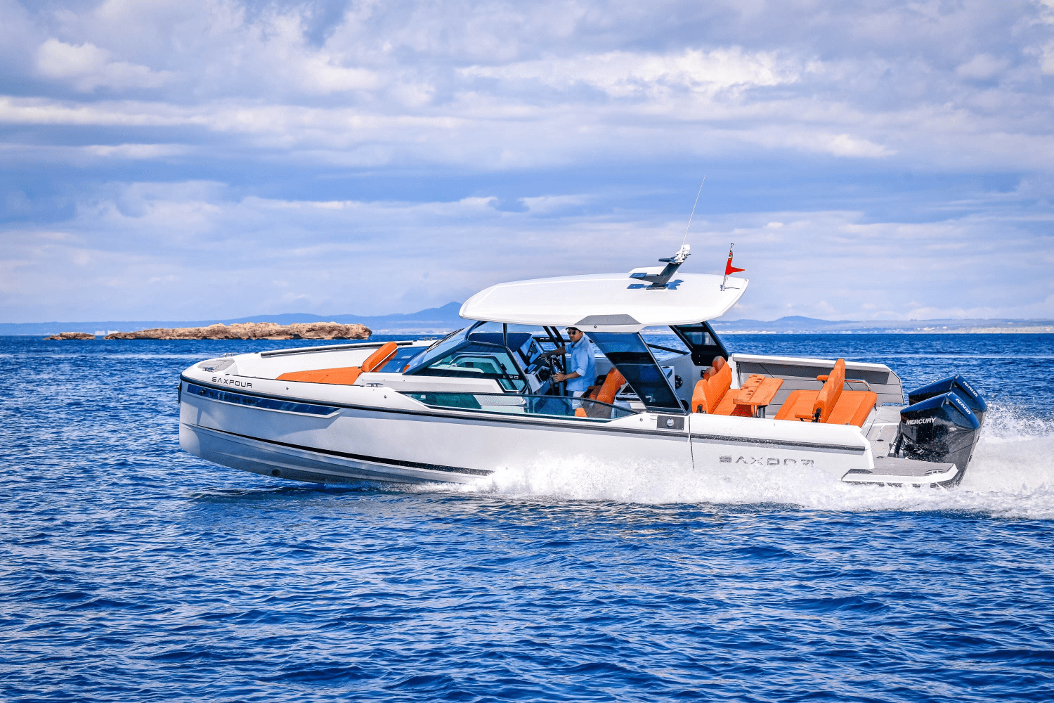 Slide: The Image of Saxdor 320 GTO 2025 - 48