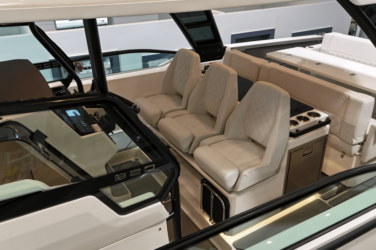 Slide: The Image of Saxdor 320 GTO 2025 - 6