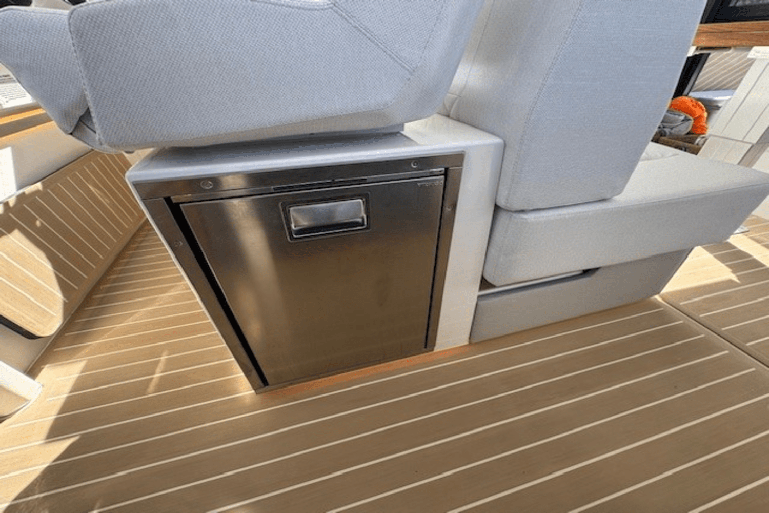 Slide: The Image of Saxdor 400 GTC 2025 - 19