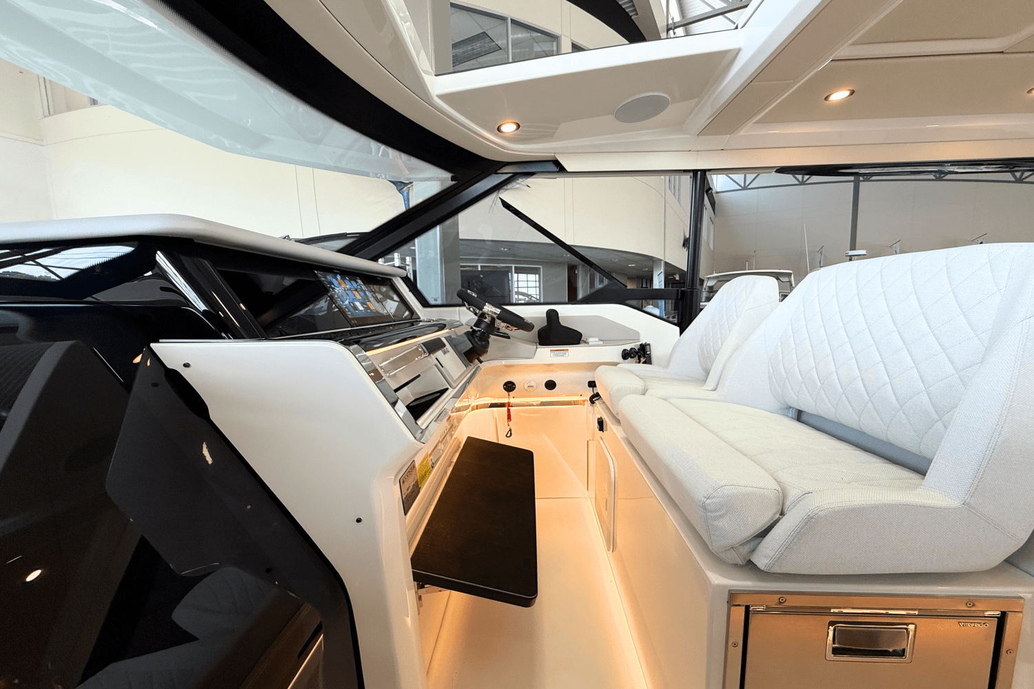 Slide: The Image of Saxdor 400 GTO 2025 - 11