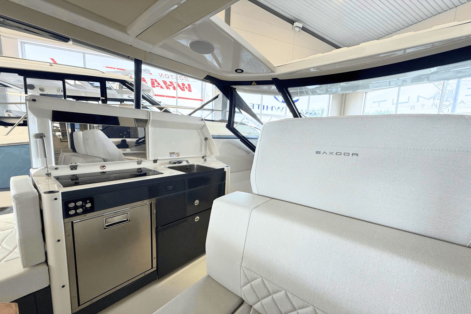 Slide: The Image of Saxdor 400 GTO 2025 - 7