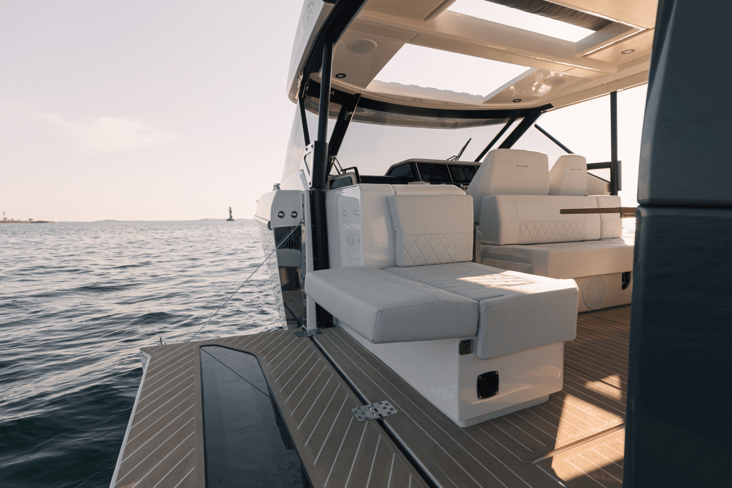 Slide: The Image of Saxdor 400 GTO 2026 - 106