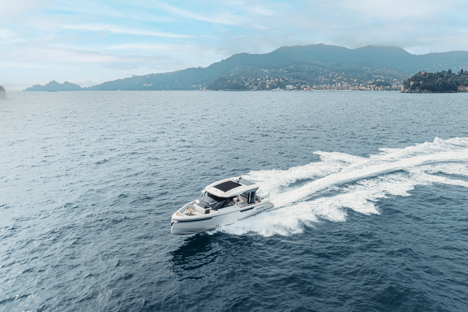 Slide: The Image of Saxdor 400 GTO 2026 - 70