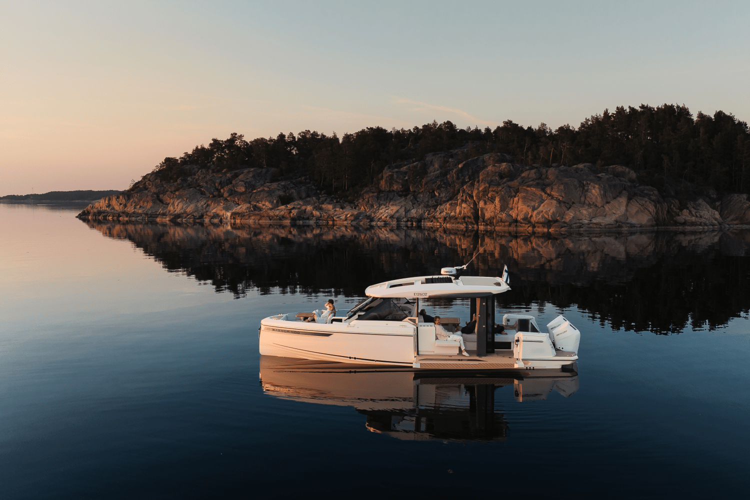 Slide: The Image of Saxdor 400 GTO 2026 - 86