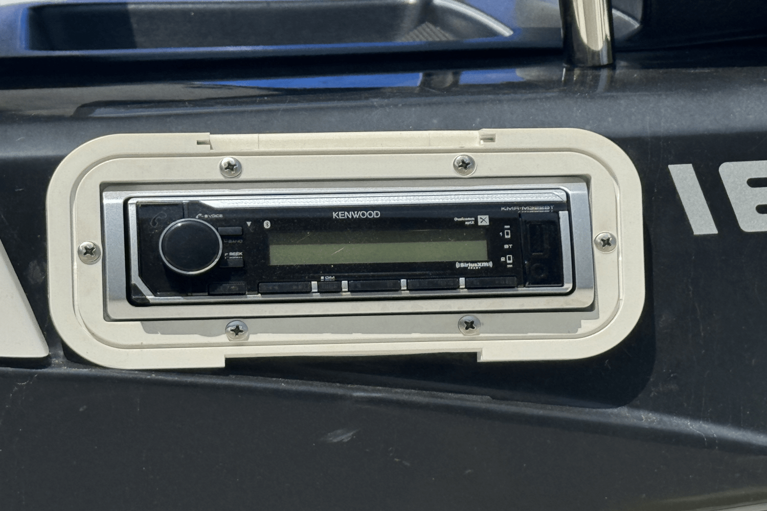 Slide: The Image of Scarab 165 G 2017 - 11