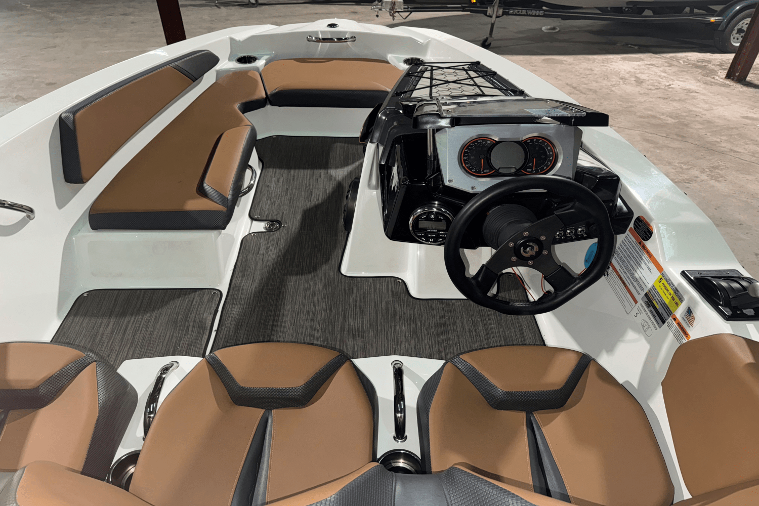 Slide: The Image of Scarab 165 IMPULSE 2021 - 3