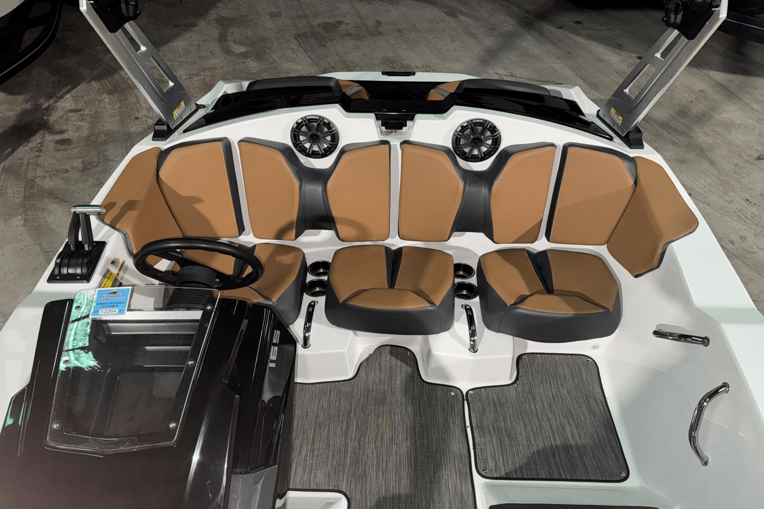 Slide: The Image of Scarab 165 IMPULSE 2021 - 5