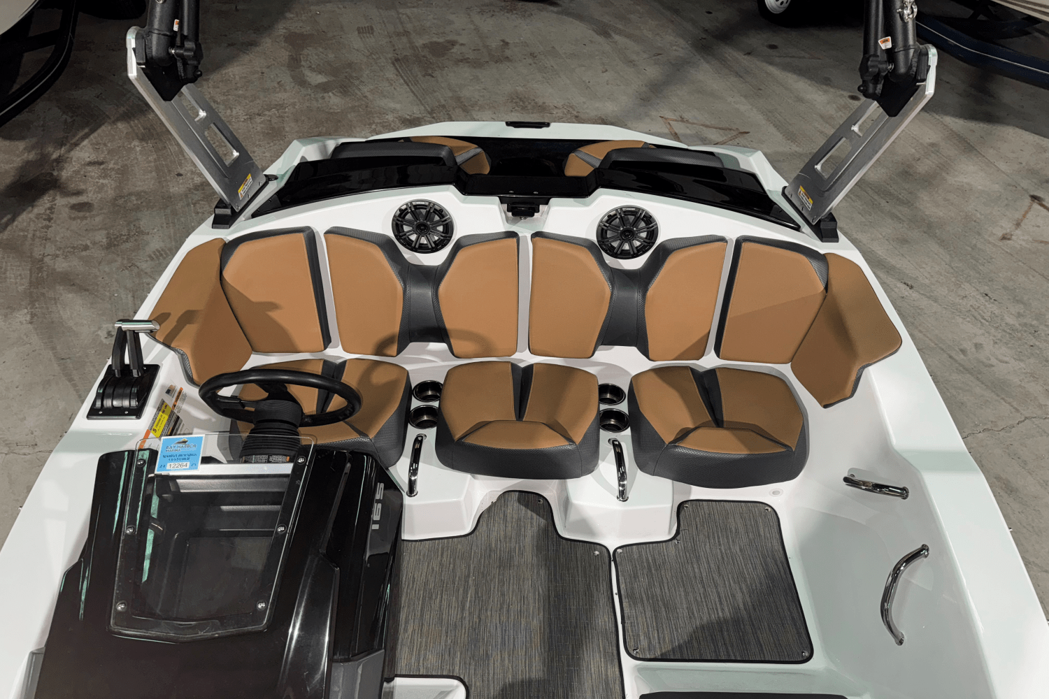 Slide: The Image of Scarab 165 IMPULSE 2021 - 7