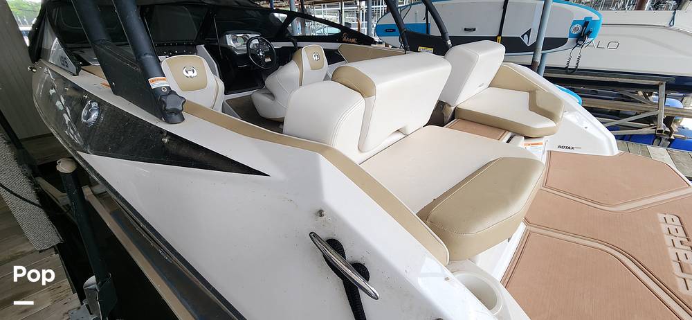 Slide: The Image of Scarab 195 Platinum Edition 2016 - 15401863