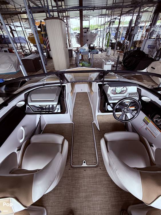 Slide: The Image of Scarab 195 Platinum Edition 2016 - 15654744