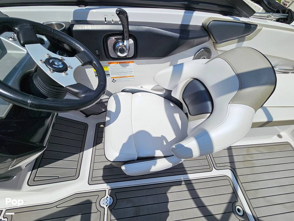 Slide: The Image of Scarab 215 HO Impulse 2014 - 14339299