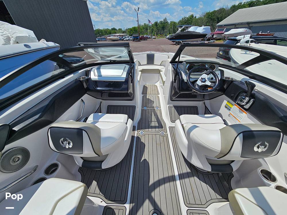 Slide: The Image of Scarab 215 HO Impulse 2014 - 14339308