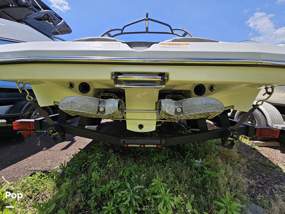 Slide: The Image of Scarab 215 HO Impulse 2014 - 14339400