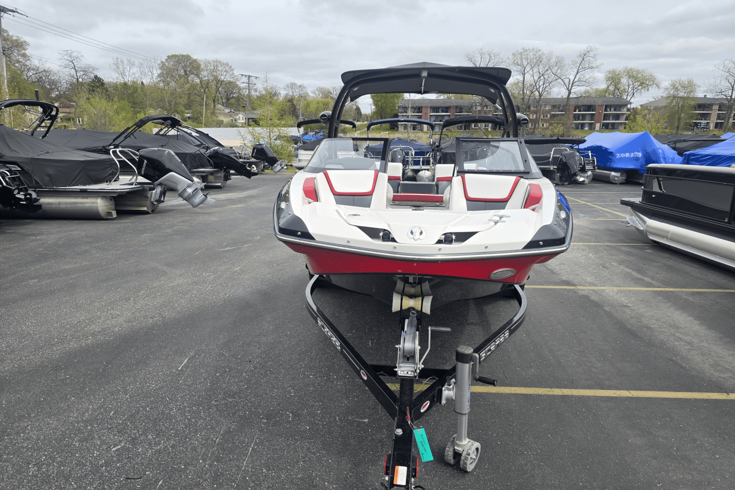 Slide: The Image of Scarab 215 HO IMPULSE 2015 - 4