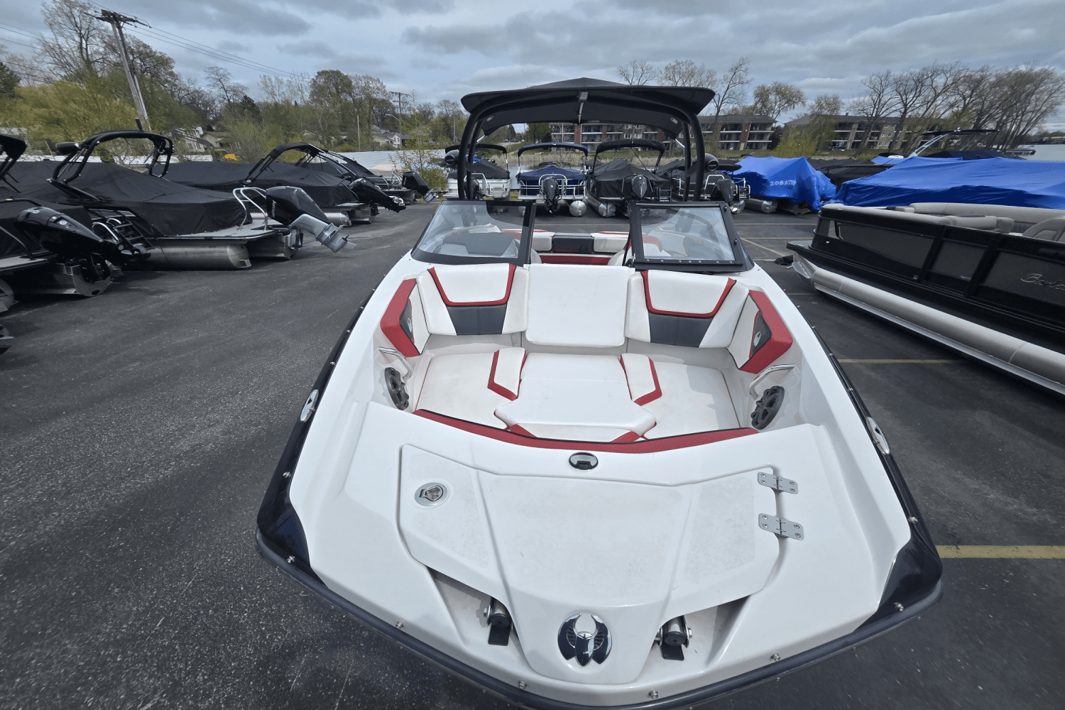 Slide: The Image of Scarab 215 HO IMPULSE 2015 - 6