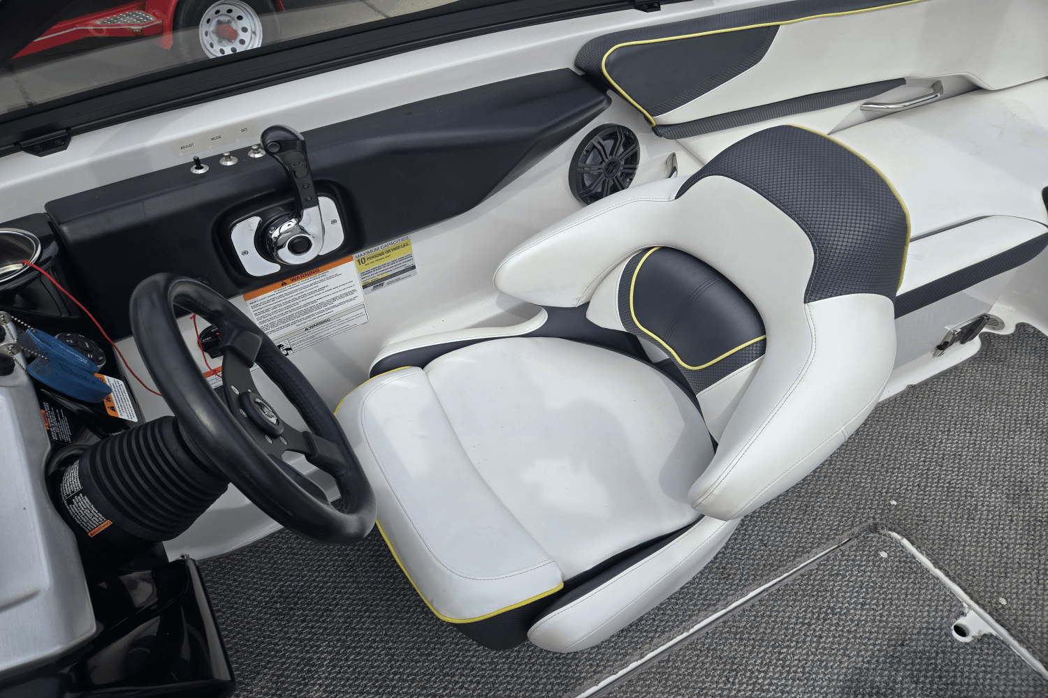 Slide: The Image of Scarab 215 HO/IMPULSE 2016 - 11