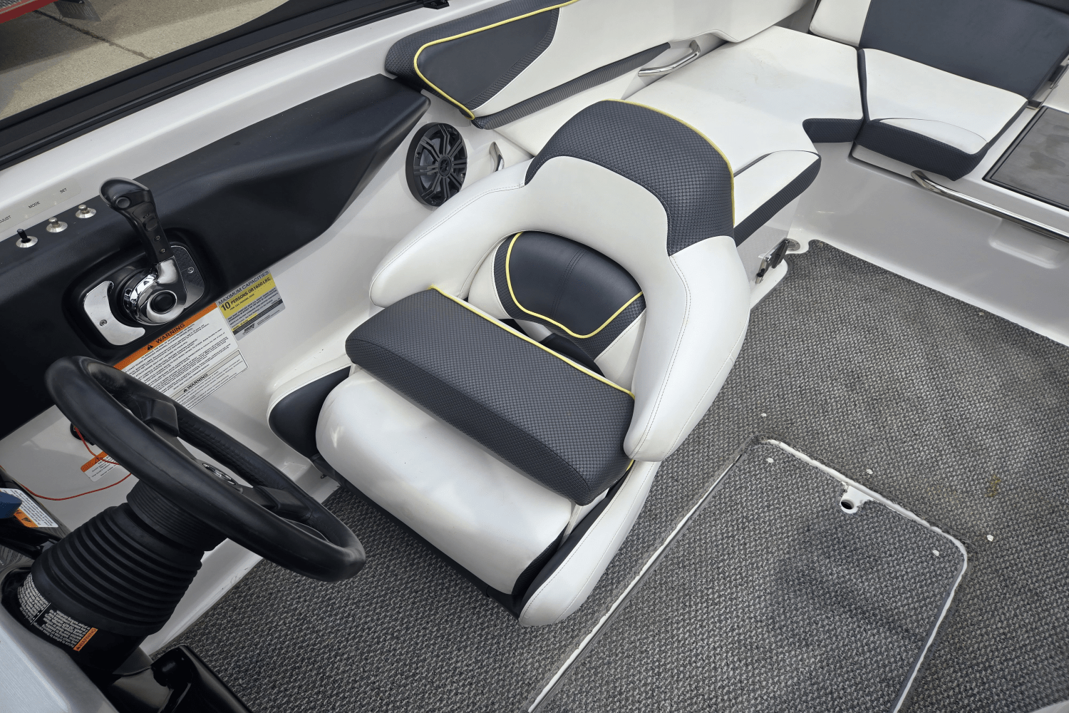 Slide: The Image of Scarab 215 HO/IMPULSE 2016 - 12