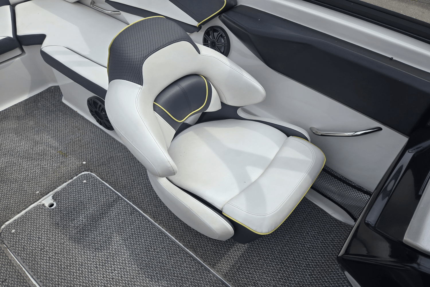 Slide: The Image of Scarab 215 HO/IMPULSE 2016 - 17