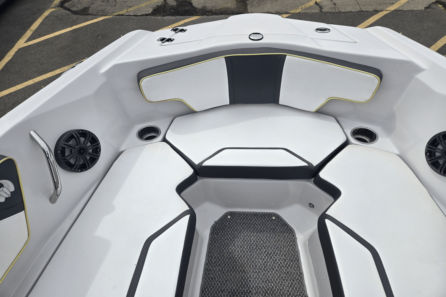 Slide: The Image of Scarab 215 HO/IMPULSE 2016 - 6