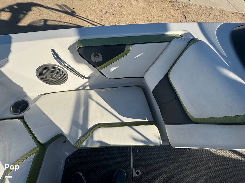 Slide: The Image of Scarab 215 Wake 2015 - 53
