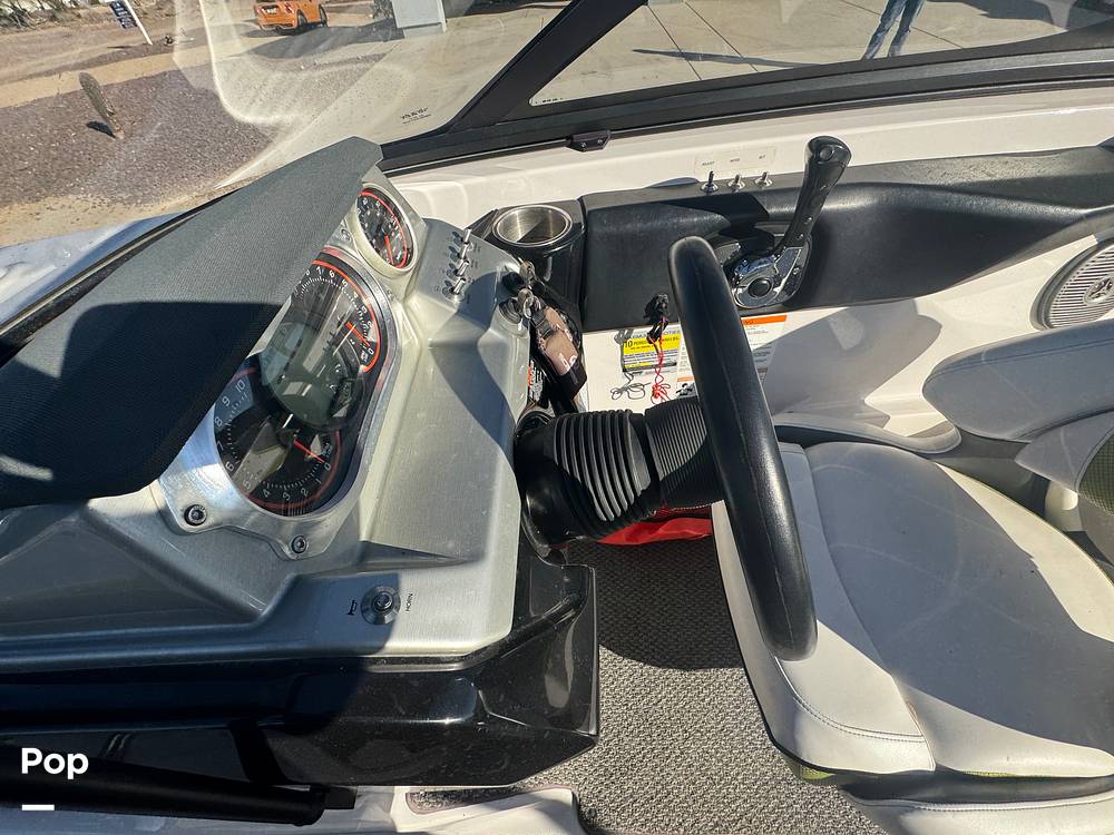 Slide: The Image of Scarab 215 Wake 2015 - 56