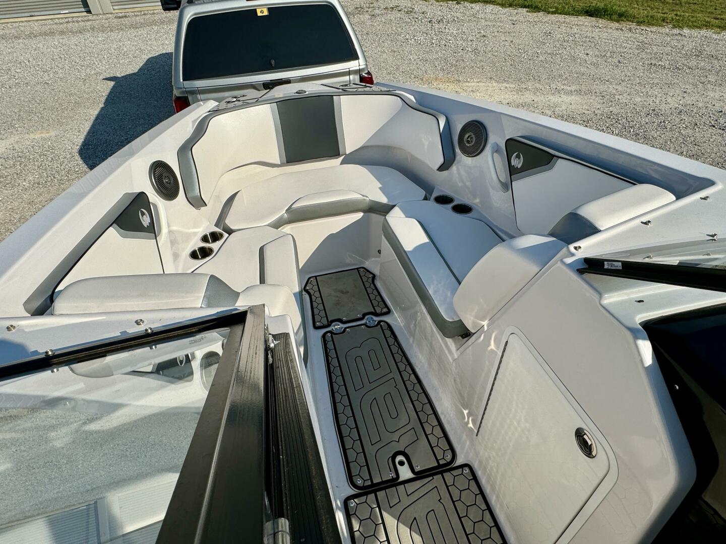 Slide: The Image of Scarab 255 G Jet Boat 2018 - 4565368