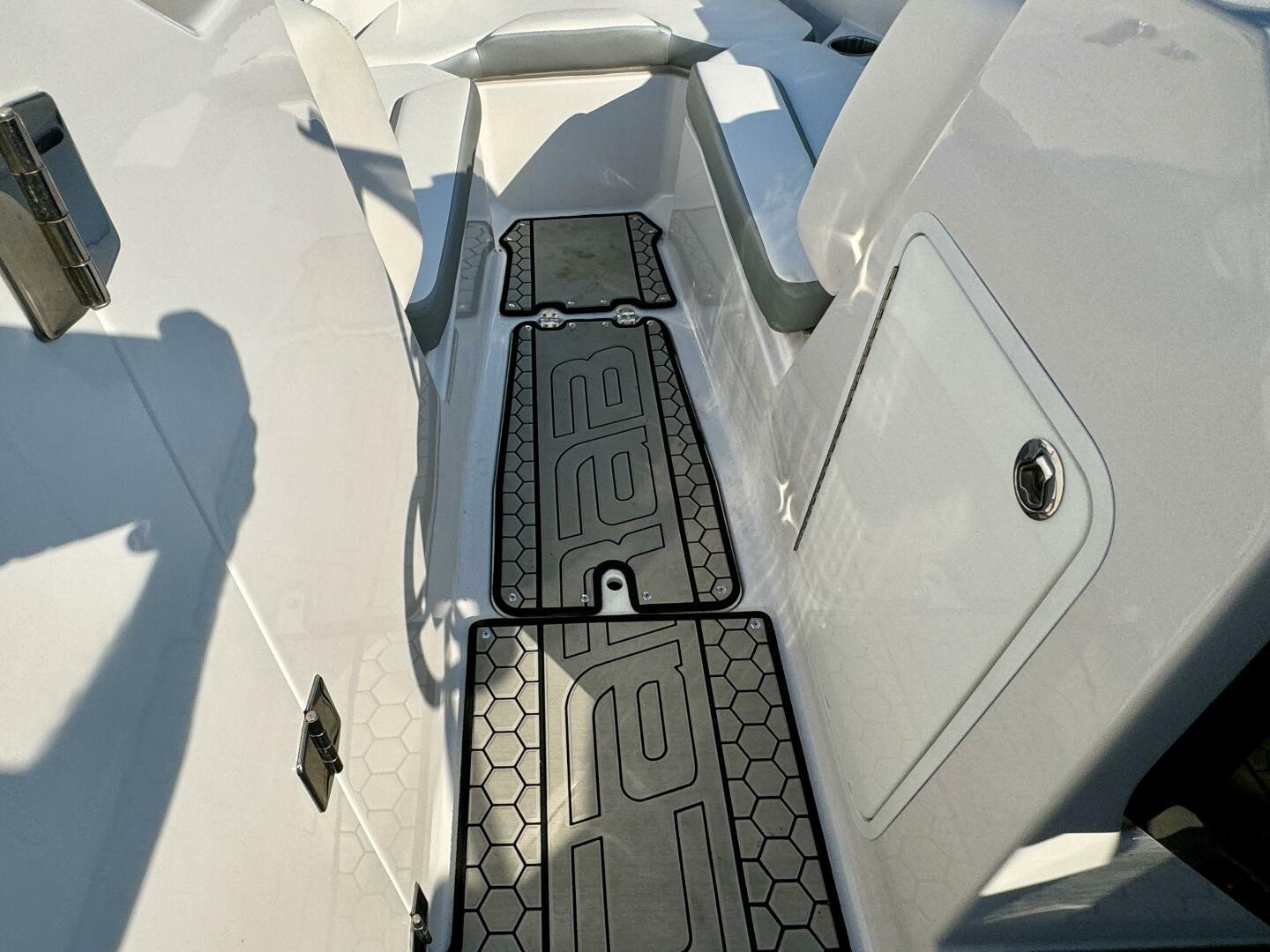 Slide: The Image of Scarab 255 G Jet Boat 2018 - 4565370