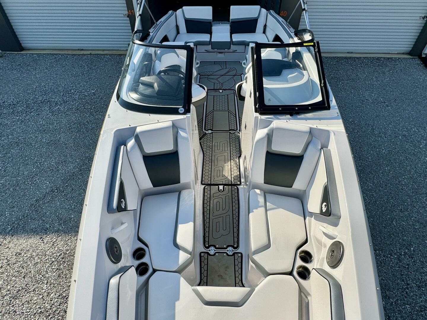 Slide: The Image of Scarab 255 G Jet Boat 2018 - 4565375