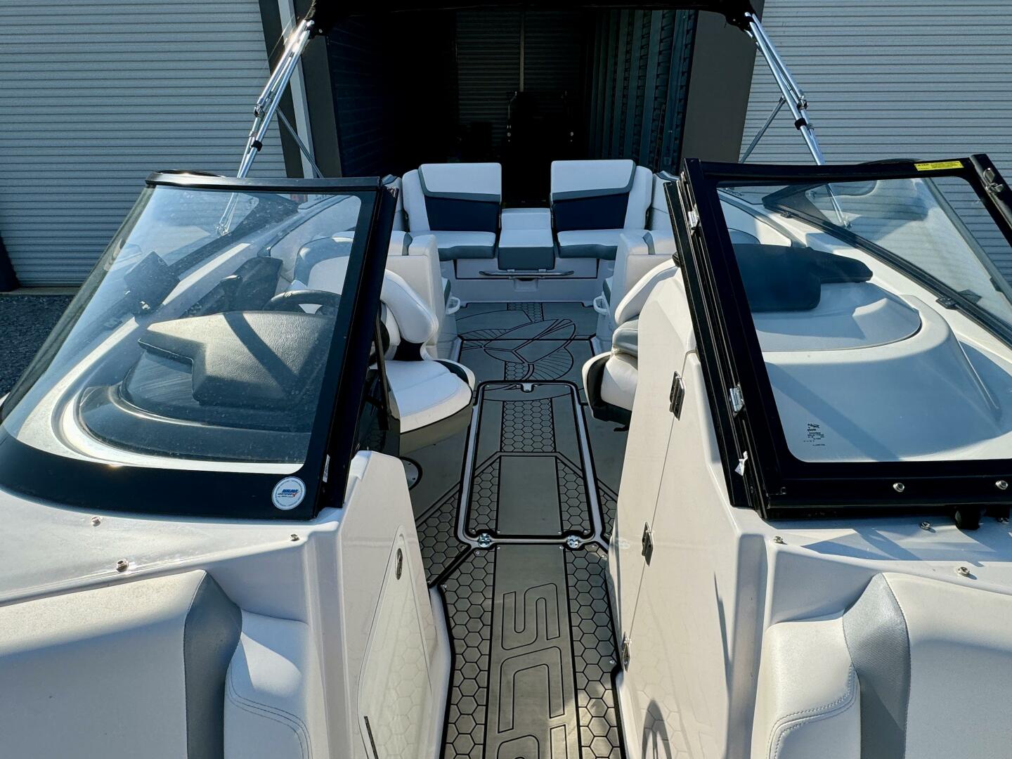 Slide: The Image of Scarab 255 G Jet Boat 2018 - 4565376