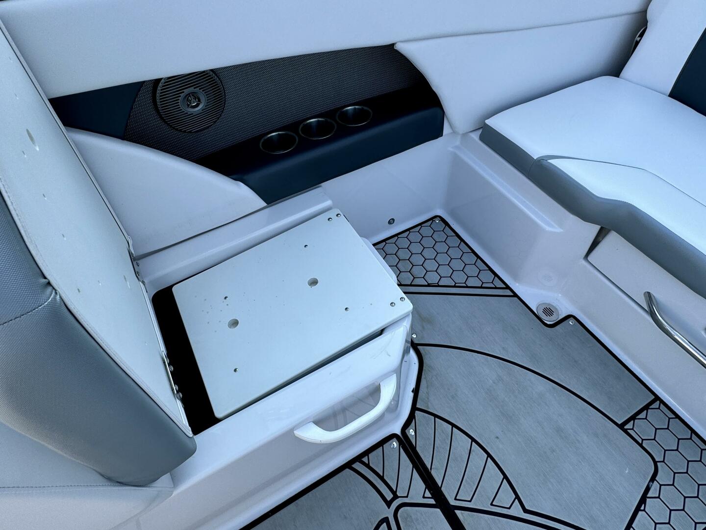 Slide: The Image of Scarab 255 G Jet Boat 2018 - 4565380