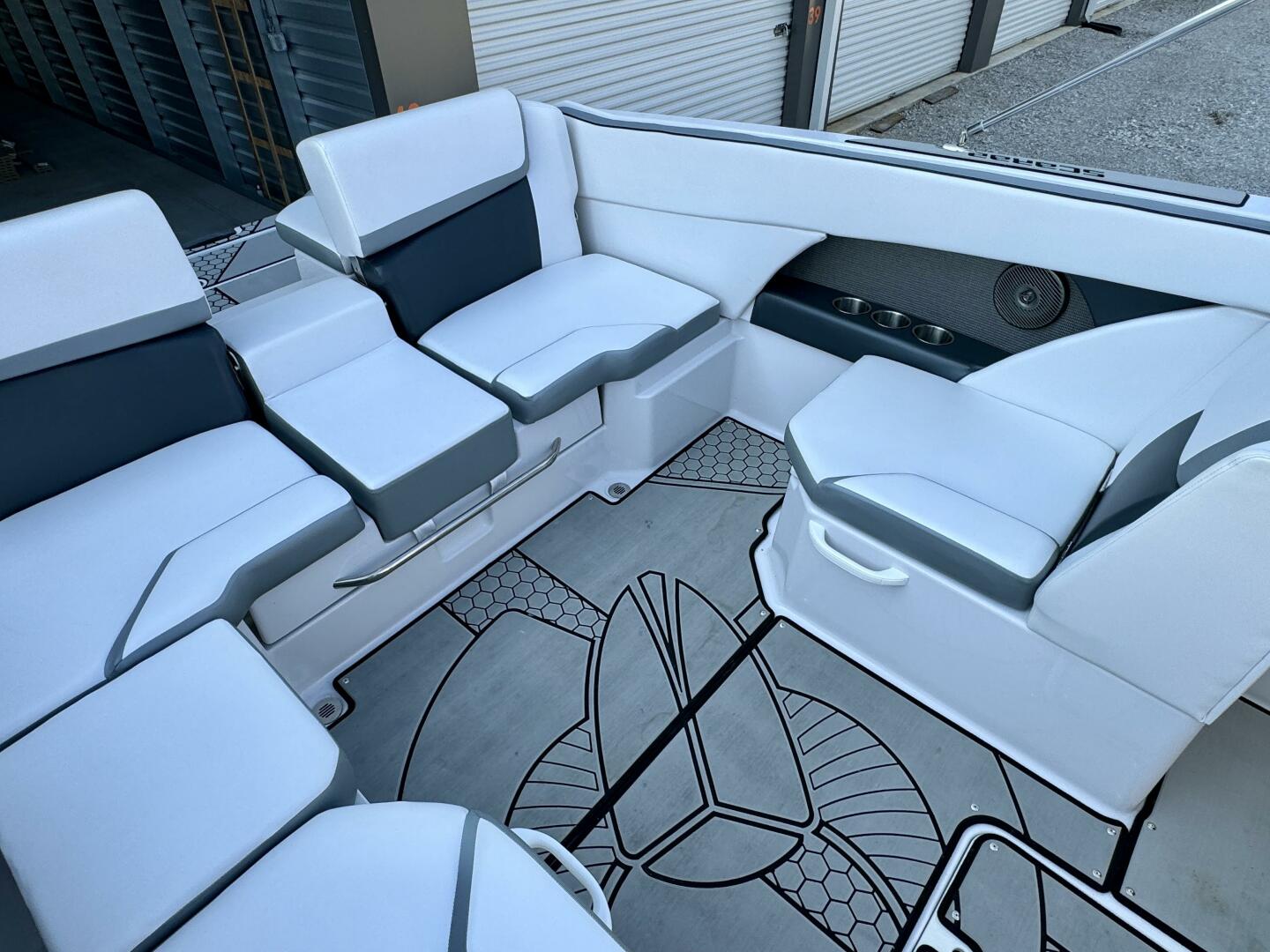 Slide: The Image of Scarab 255 G Jet Boat 2018 - 4565384