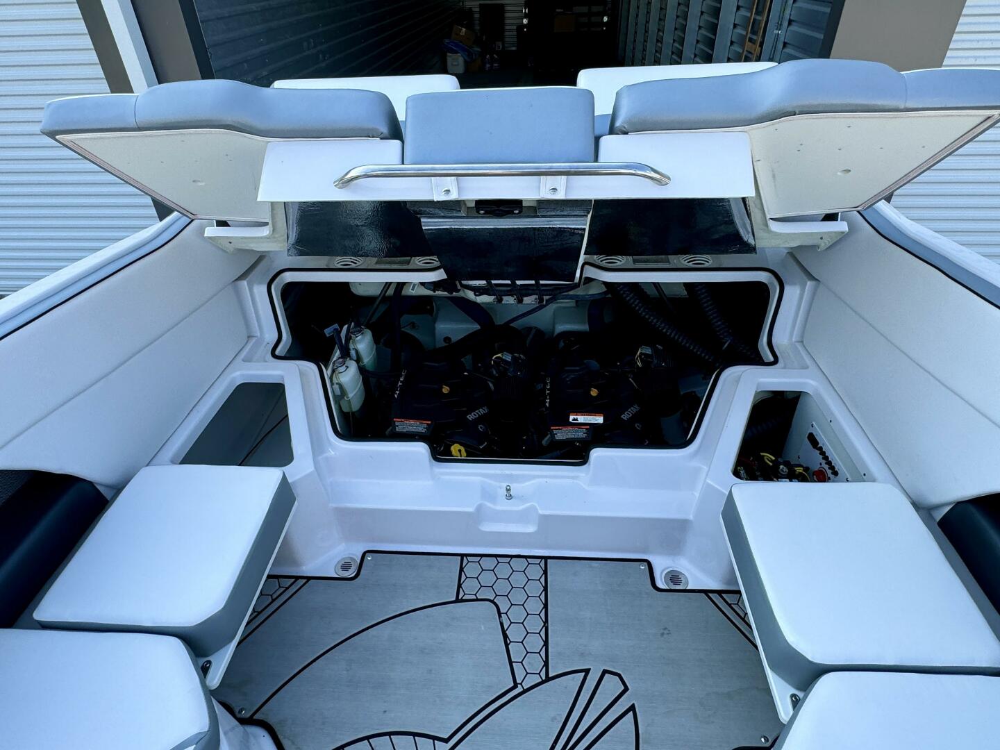 Slide: The Image of Scarab 255 G Jet Boat 2018 - 4565390